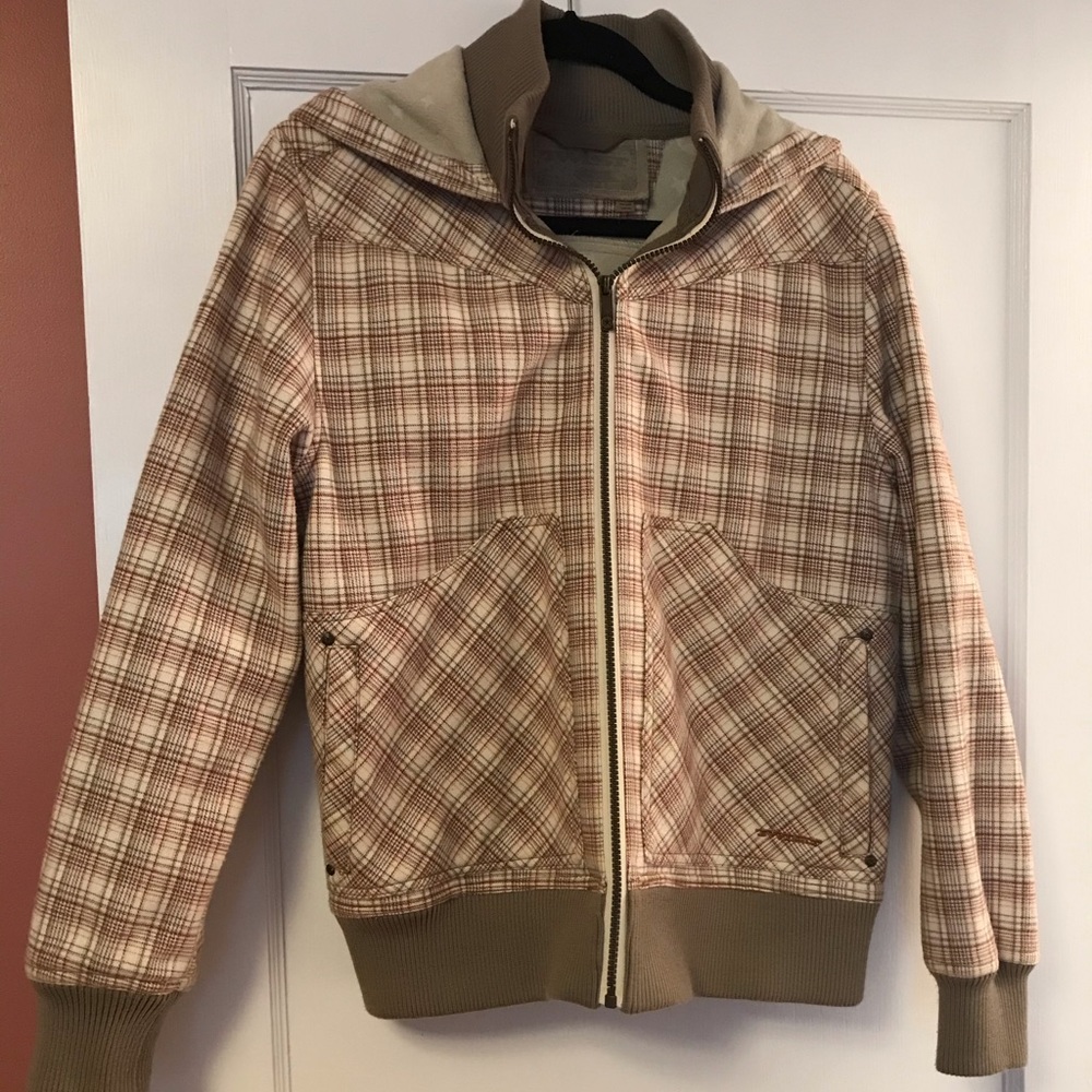 Twist ski / winter snowboard jacket shell